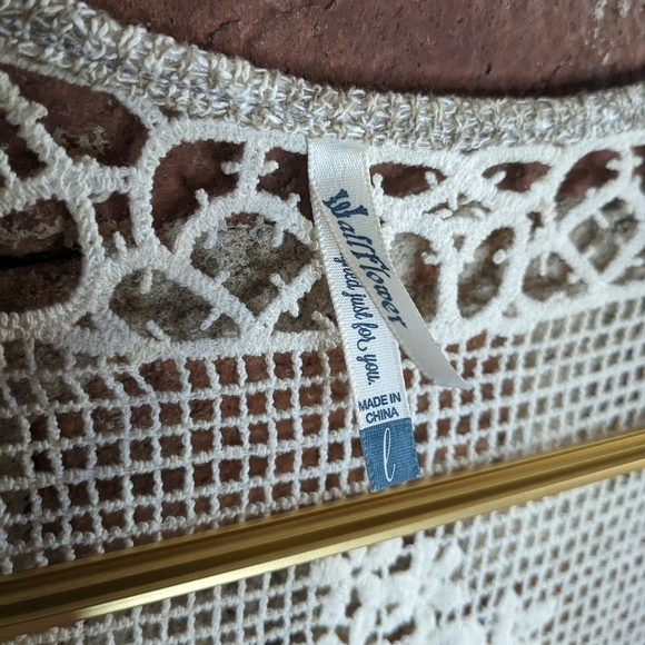 Wallflower Large Beige & Cream Lace Back Open Front Half Batwing Sleeve Cardigan - Picture 3 of 9